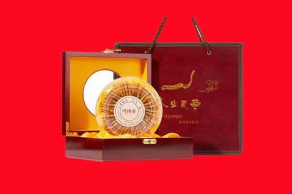 收购资讯:商水县回收冬虫夏草是按克吗